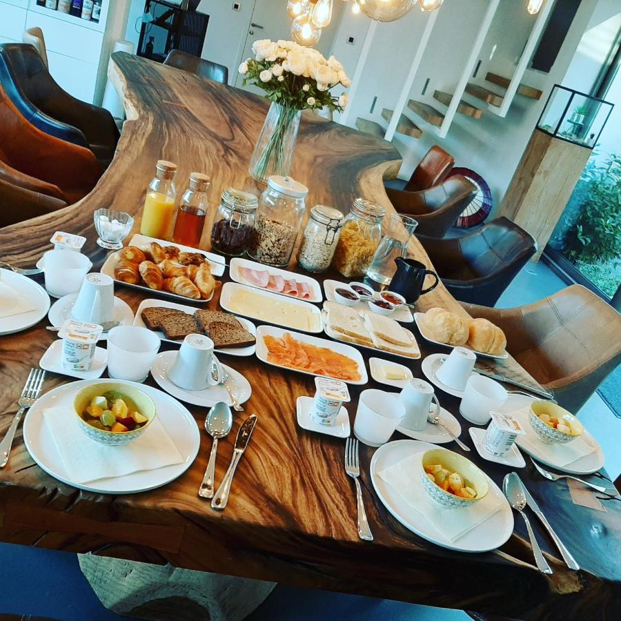 Table Et Chambre Particuliere Mons Ngoại thất bức ảnh